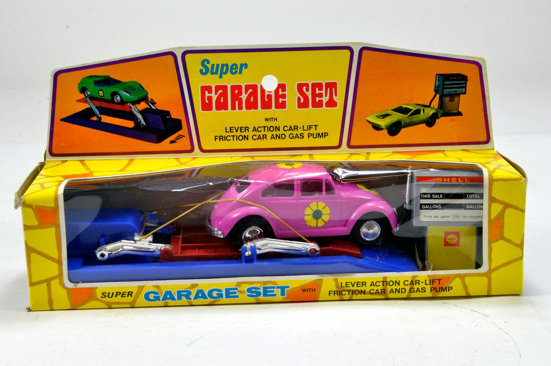 Interesting Plastic Empire Made Friction based Super Garage Set comprising VW Beetle and