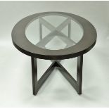 A modern lacquered dining table and chairs by M Brasil,