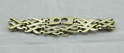 A 9 carat gold fancy link bracelet,