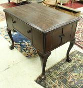 A Columbia grafonola Regent Junior mahogany cased gramophone of table form,