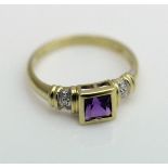 A 9ct gold ladies dress ring,