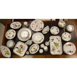 A Royal Worcester "Evesham" pattern part dinner service comprising 8 plates, 6 side plates, 6 bowls,