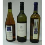 A collection of various white wines including Isla Negra Chardonnay 2003 x 5,