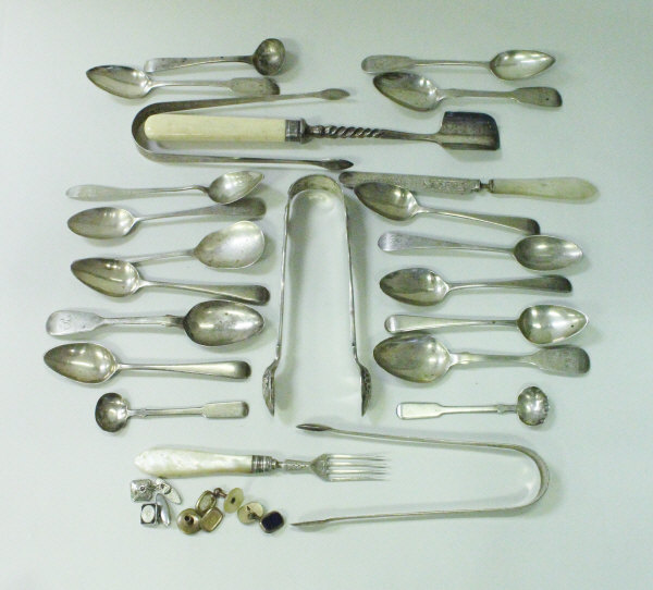A set of six Georgian silver teaspoons (by Peter and William Bateman, London 1814),