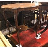 An Edwardian mahogany centre table,