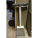 A set of floor standing scales to weigh 160kg,