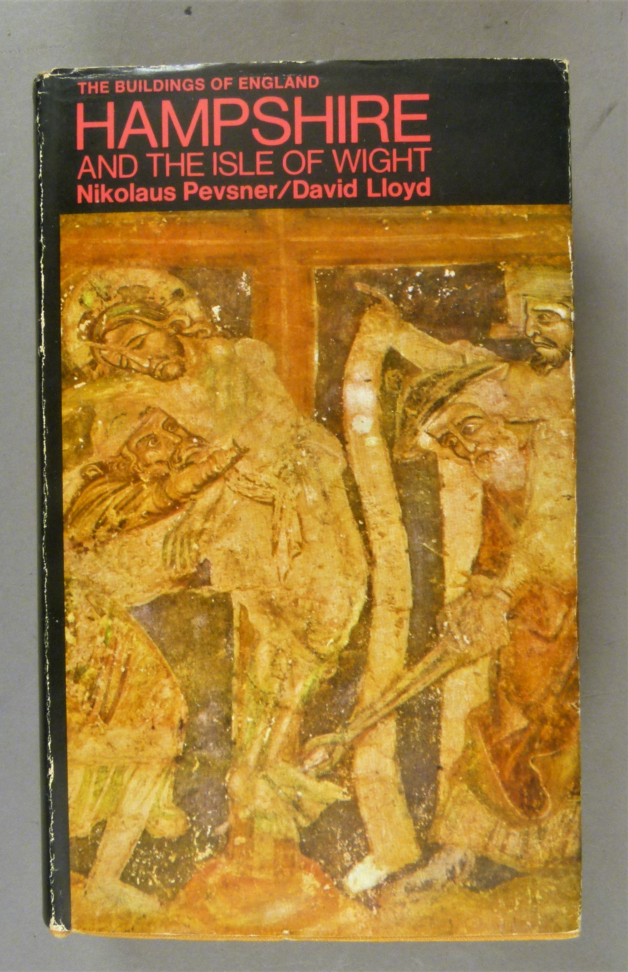 Pevesner Guides.- Hampshire, 1967; .- Sussex, 1970, dust-jackets; .- Buckinghamshire, 1987; . - Image 3 of 4