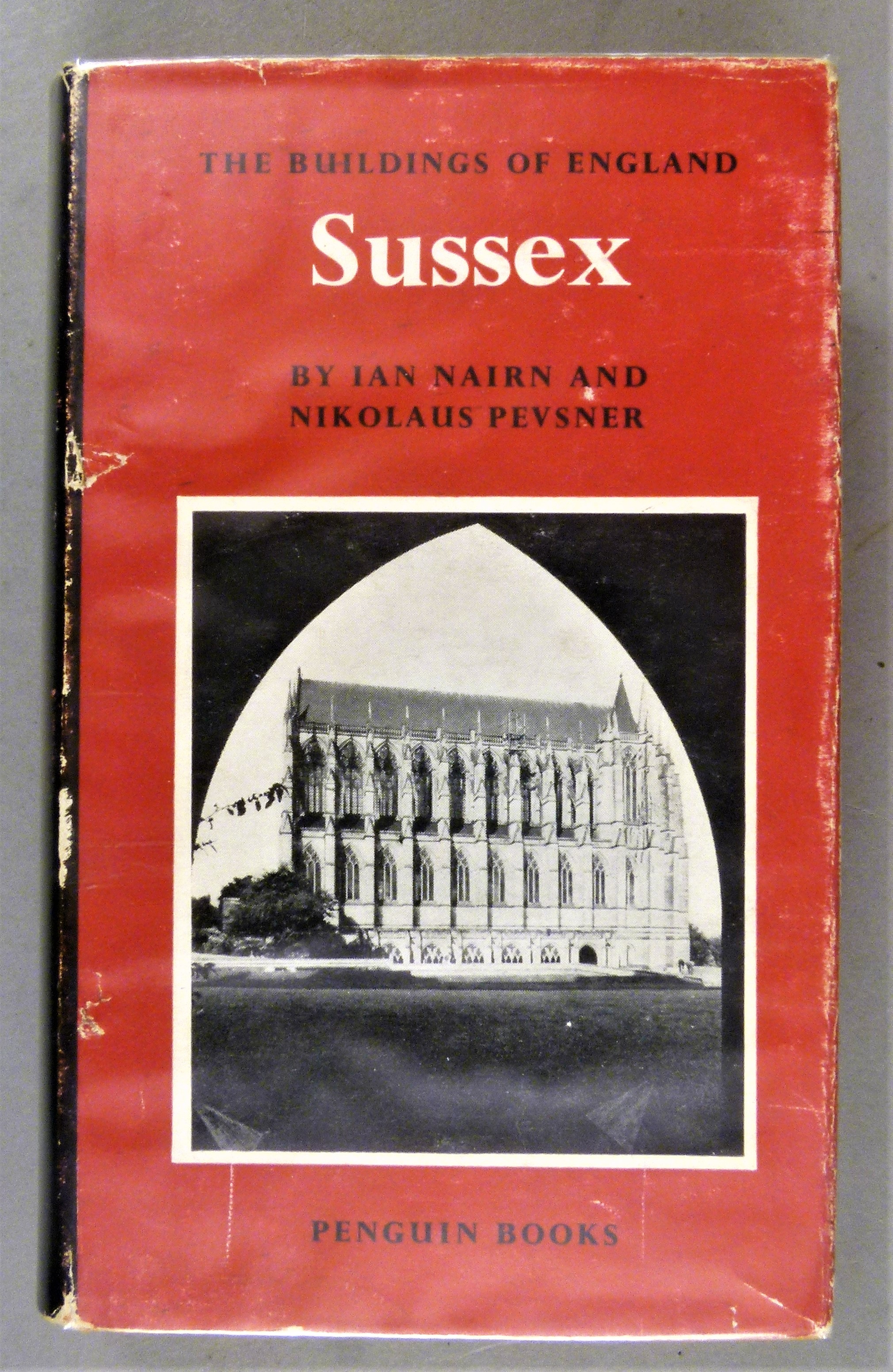 Pevesner Guides.- Hampshire, 1967; .- Sussex, 1970, dust-jackets; .- Buckinghamshire, 1987; . - Image 4 of 4