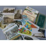 Postcards - America and Canada to include: Souvenir folders of St Paul Minnesota, Memphis, New