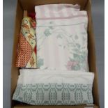 Quantity of mixed table linens