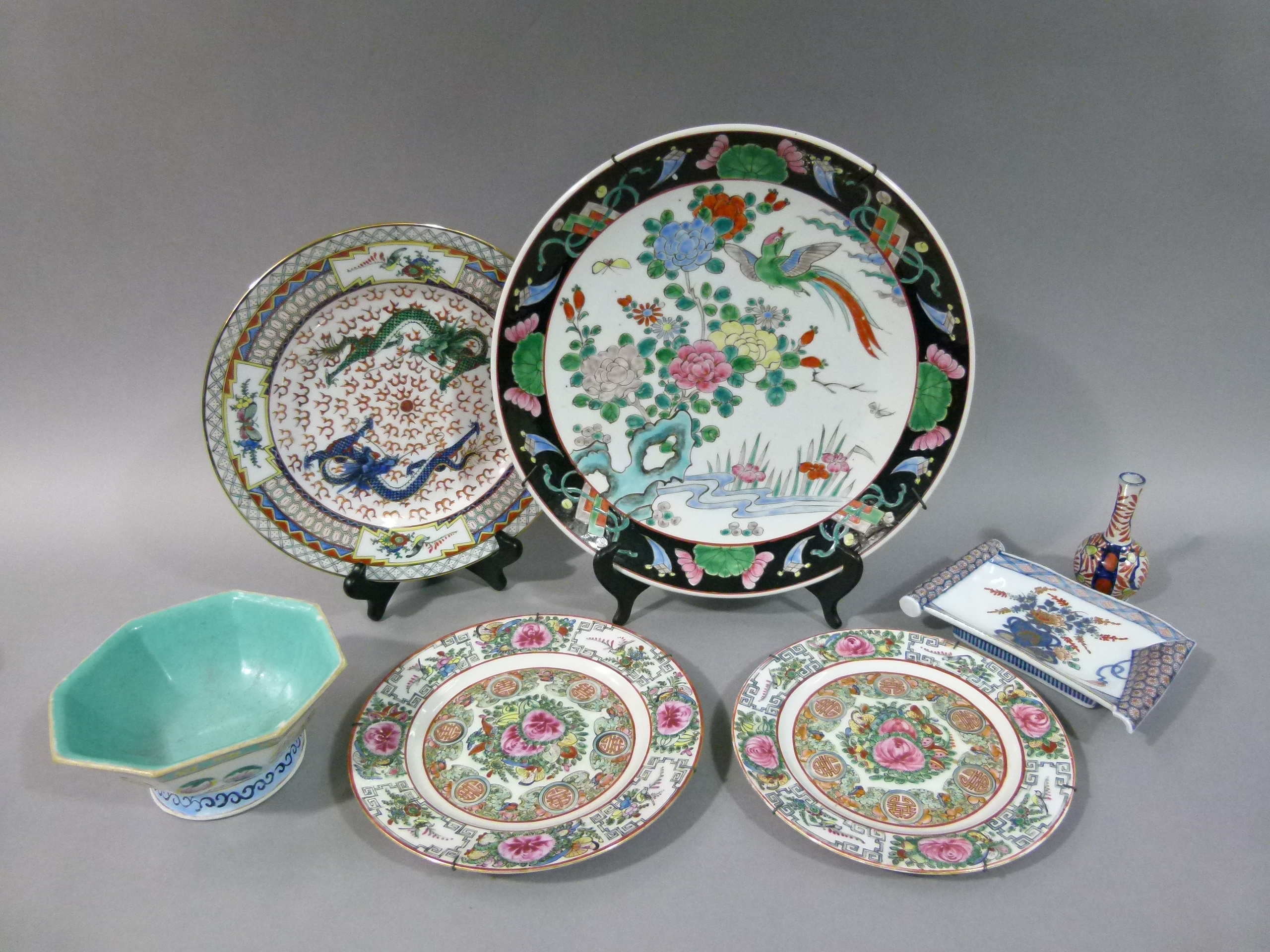 Various modern Chinese ceramics including a plaque, famille rose plates, an octagonal bowl on