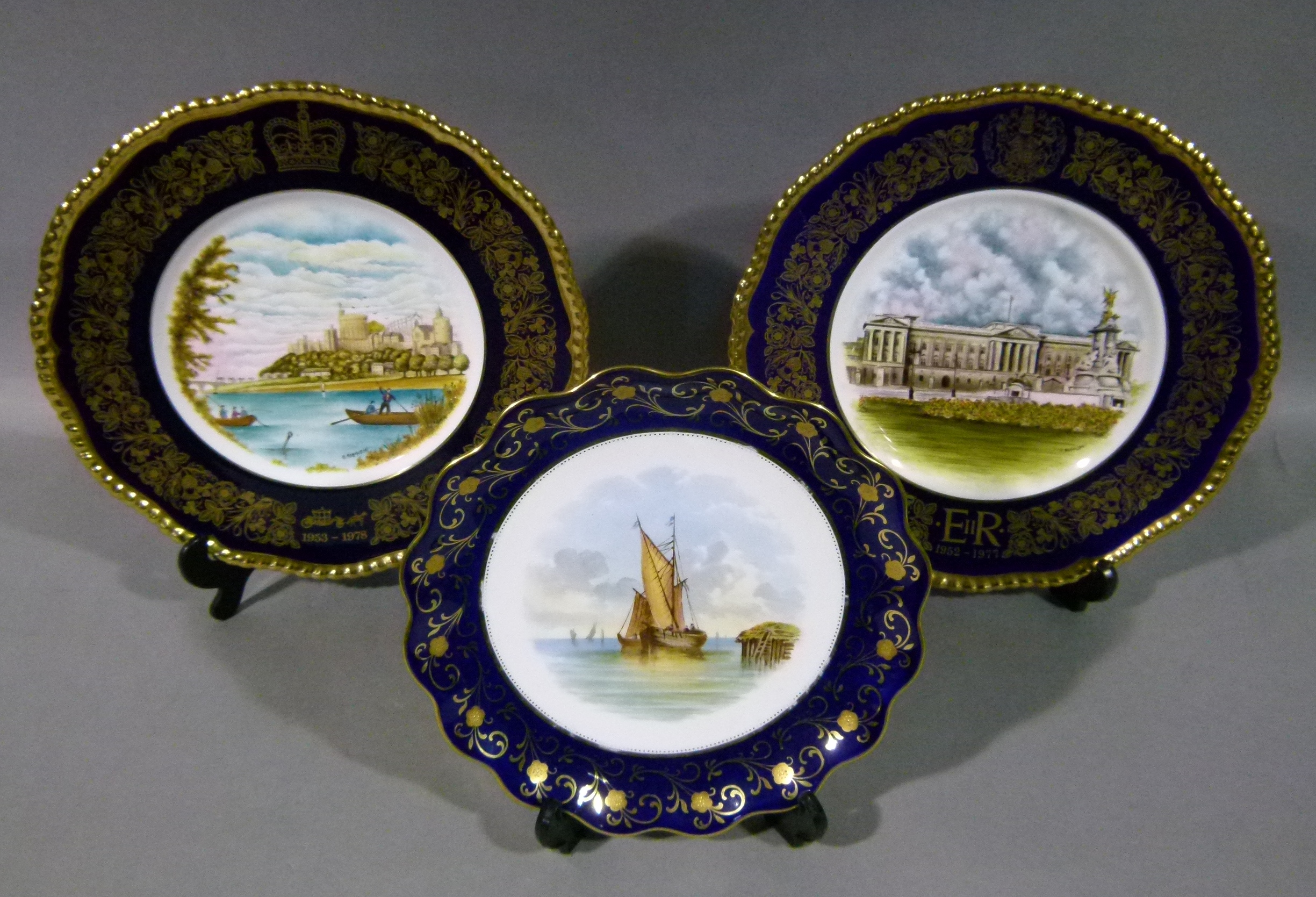 A Coalport commemorative plate - The Windsor Plate to commemorate the 25th anniversary of the