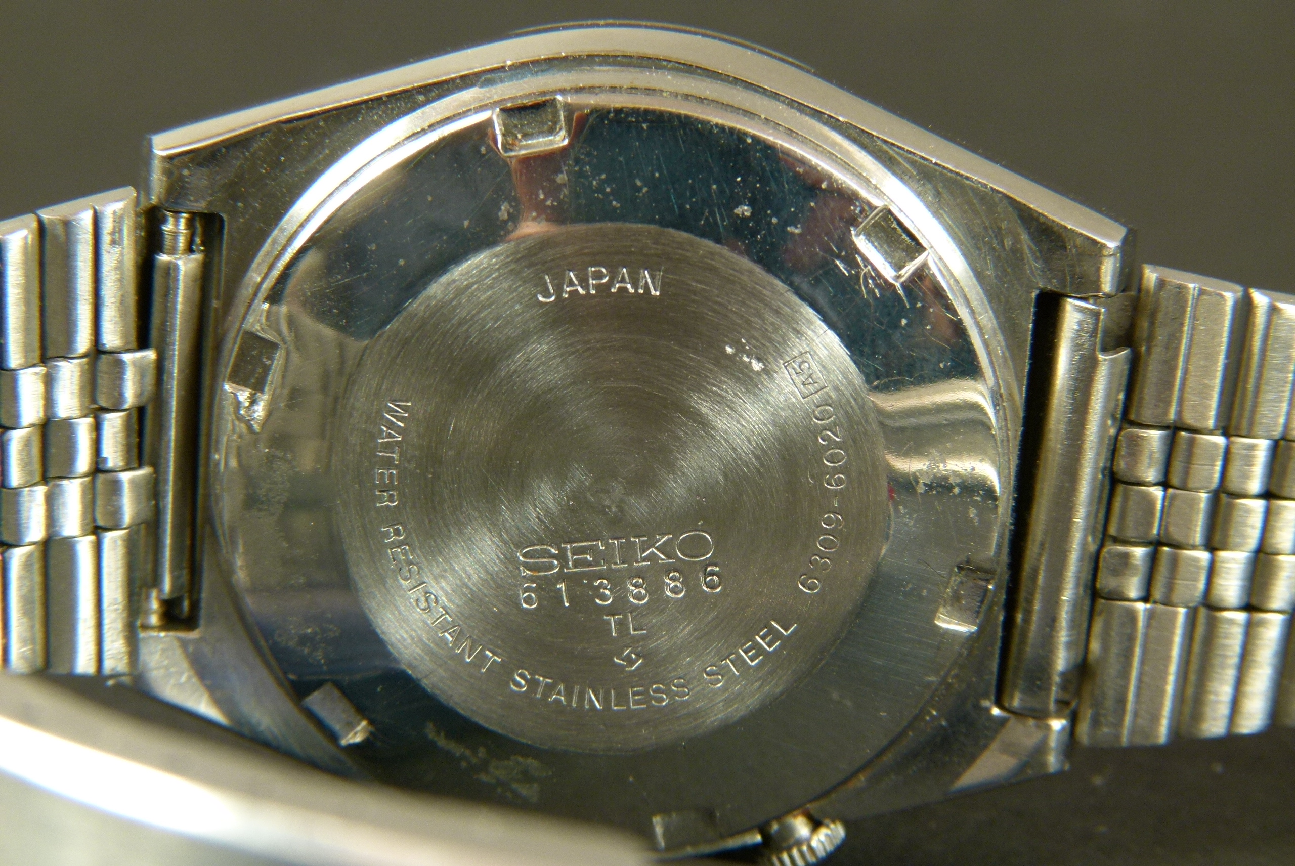 Seiko gentleman's automatic 5 day and date wristwatch c1970 in stainless steel case No 613886, - Image 2 of 3