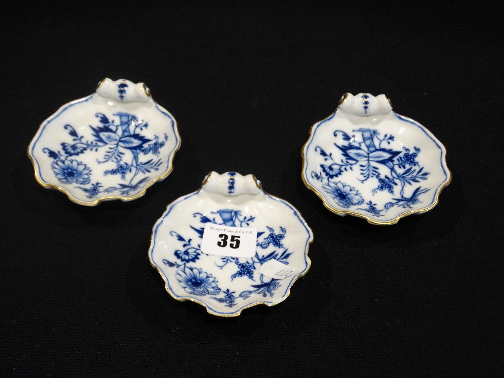 Three 19th Century Blue & White Pickle Dishes With Blue Cross Swords Marks To The Base