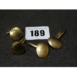A Pair Of Gents Cufflinks, Marked 18, Together With A Further Pair Of Cufflinks