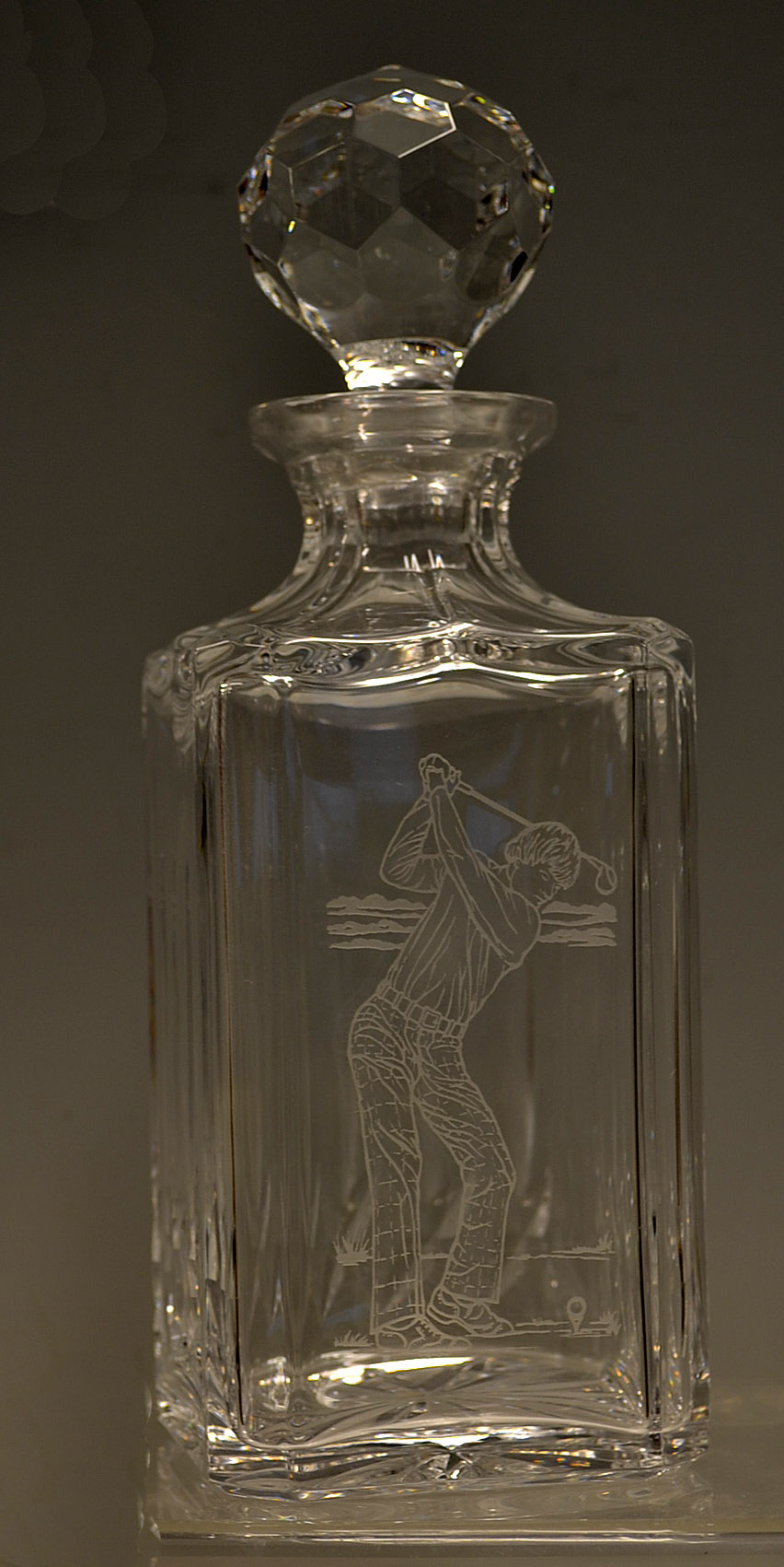 Edinburgh Crystal Cut Glass Whiskey Decanter - with etched Golfer (in the style of Faldo) to one