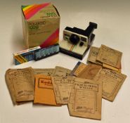 Polaroid 1000 Land Camera - for SX-70 instant colour pictures with flash bar (3) original box plus a