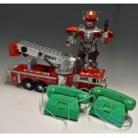 Large Battery Powered Robot measures 42cm h approx. together with 2x Modern Toys Japan Junior Phones