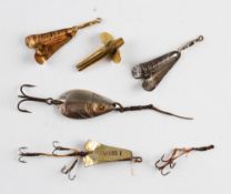 5x Interesting collection of various named small fishing lures - 2x Geens Pat baits; 1x Hearder