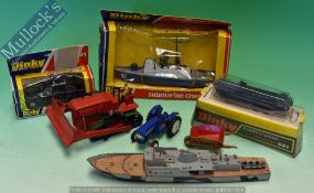 Selection of Dinky Toys Diecast Models To include 673 Submarine Chaser, 681 D.U.K.W Amphibian, 284