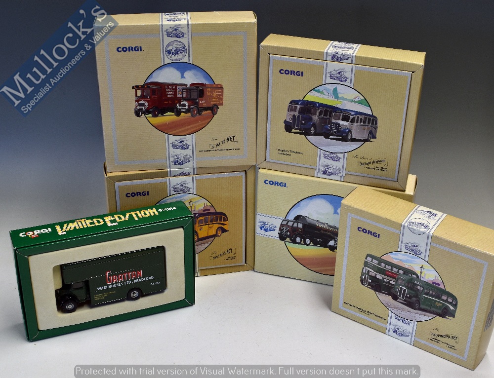 Corgi Classic Commercial Diecast Models to include Gosport & Fareham AEC Regal & AEC Bus