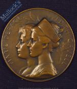 Nurse Edith Cavell And Marie Depage 1915 Large medallion Obverse Portraits of Nurse Edith Cavell and