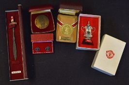 Collection of Manchester United artefacts to include large wickerwork serving tray (with printed
