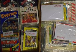 Comprehensive collection of Manchester Utd football programmes to include 1979/80 (24) homes (27)
