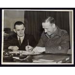 1945 Allied Newspapers original photograph with Matt Busby appending his signature to a document -
