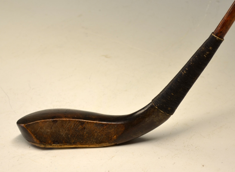 H Philp dark stained fruit wood short spoon c1840 – elegant hook faced with original horn sole - Image 3 of 4