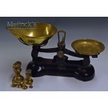 Set of Scales New World Scales by Libra Scale Co England complete with 6 weights