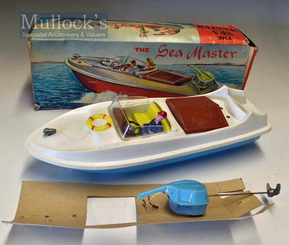 JK (Hong Kong) Battery Operated ‘The Sea Master’ Speedboat battery operated outboard motor, in - Image 2 of 2