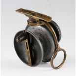 Extremely rare Malloch Patent multiplier side casting reel c.1912/14 – 3.25”dia backplate, raised