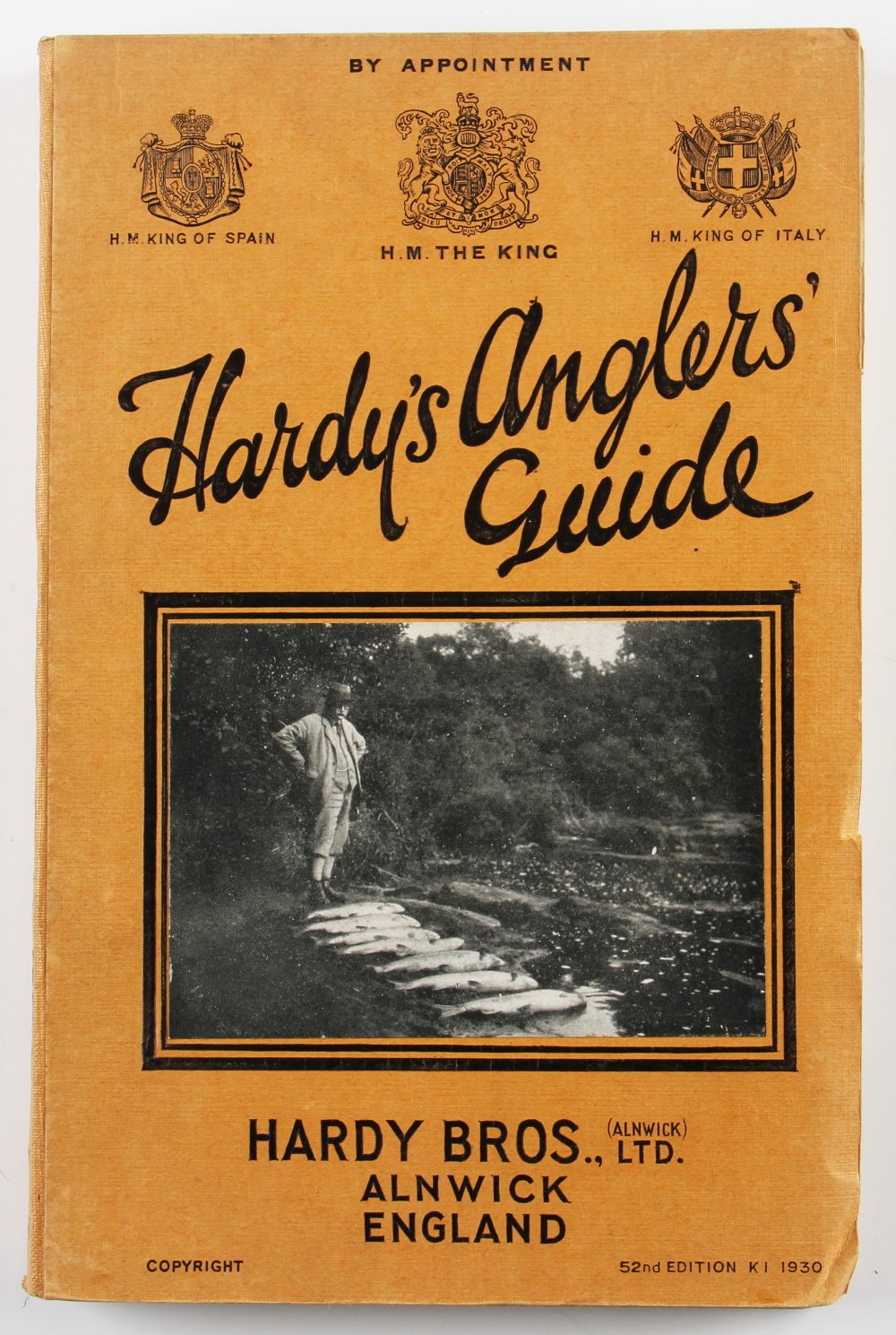 Hardy Angler's Guide 1930 in good condition internally clean with stepped index. Clean covers,