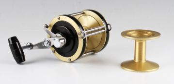 Policansky Monitor 4b salt water reel – lever drag with torpedo knob, harness lug and rod clamp