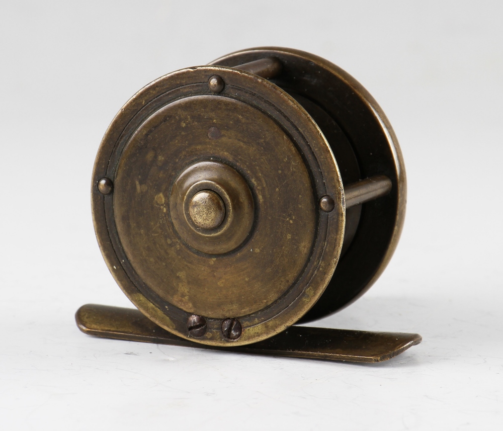 Hogg Maker Edinburgh small brass trout fly reel: 2.1/8” dia plate wind - single action, original - Image 2 of 2