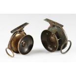 Pair of P.D Malloch Perth Patent brass side casting reels - 1st model 3 1/4” dia backplate, horn