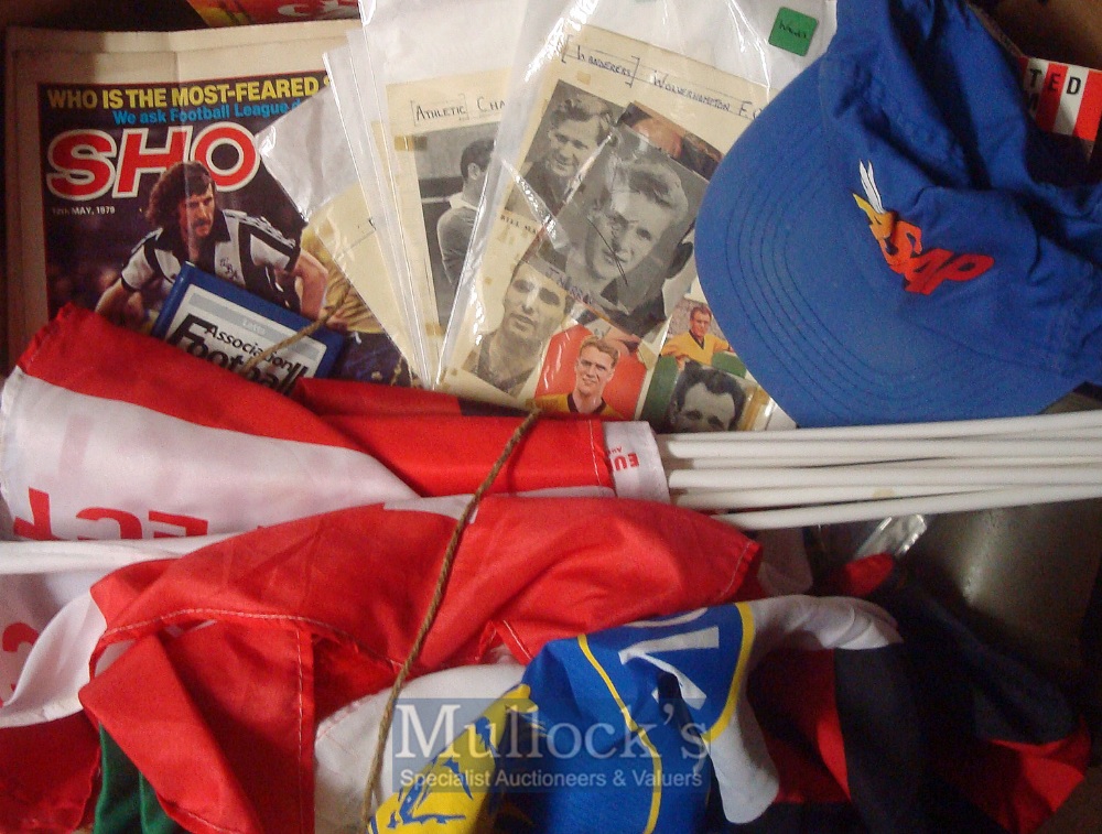 Assorted Football Memorabilia to include Magazines, Autographs, Flags, programmes, books and more,