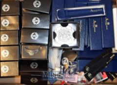 Selection of Manchester United Football Memorabilia to include Keyrings, Boxed pens, ball point