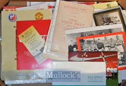 Collection of Manchester United football memorabilia to include dinner menus for period 1998-2009 (