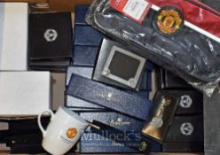 Selection of Manchester United Football Memorabilia to include Keyrings, Boxed pens, ball point