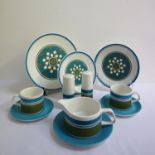 RETRO J & G MEAKIN STUDIO POTTERY DINNER SERVICE with stylised green and blue decoration, comprising