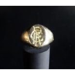 RANGERS FOOTBALL CLUB FOURTEEN CARAT GOLD SIGNET RING with engraved RFC monogram, ring size R-S