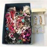 LARGE SELECTION OF COSTUME JEWELLERY including neclaces, bracelets, bangles, earrings, a boxed