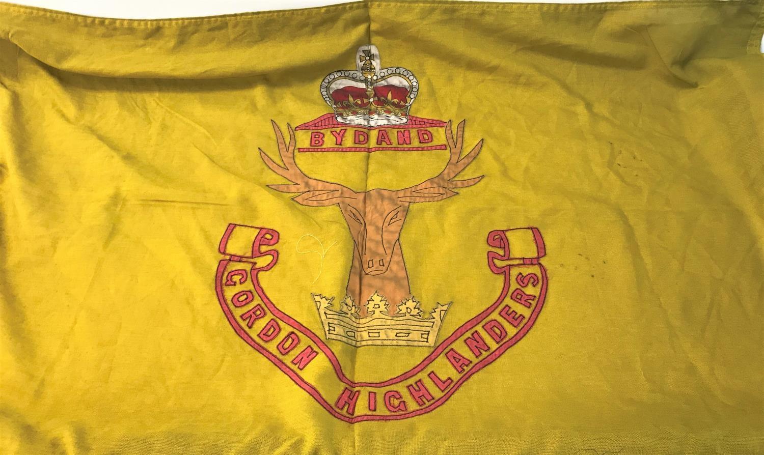 VINTAGE LINEN GORDON HIGHLANDERS FLAG the yellow flag with regimental badge, 75cm x 125cm