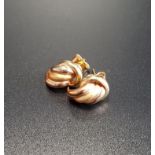 PAIR OF EIGHTEEN CARAT GOLD EARRINGS with polished and brushed gold sections, approximately 2.2