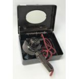 VINTAGE 1950s BAKELITE ORMOND E1022 HAIRDRYER in fitted bakelite case with comb and internal mirror