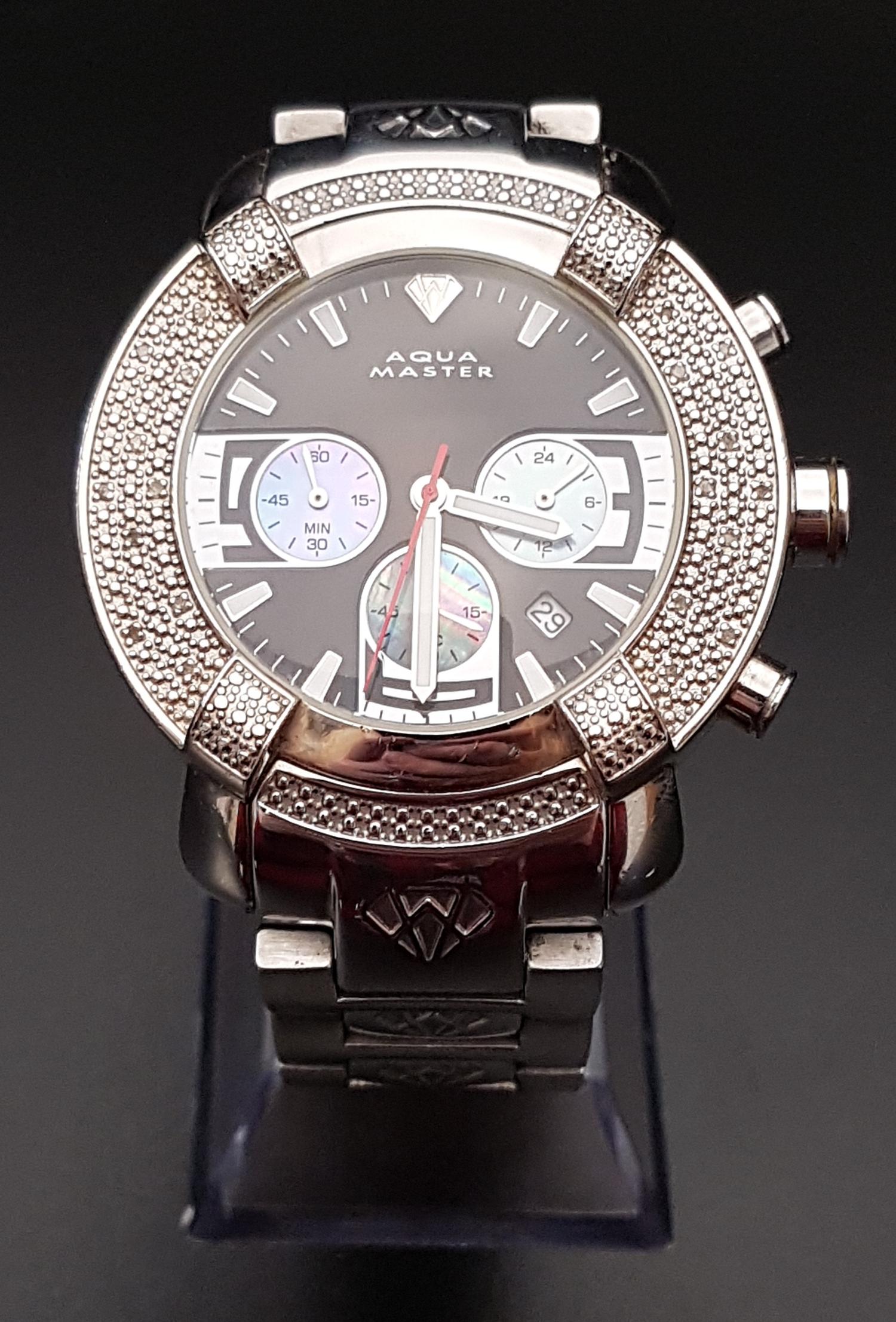 GENTLEMAN'S AQUA MASTER WRISTWATCH the black dial with subsidiary dials and diamond set bezel, on