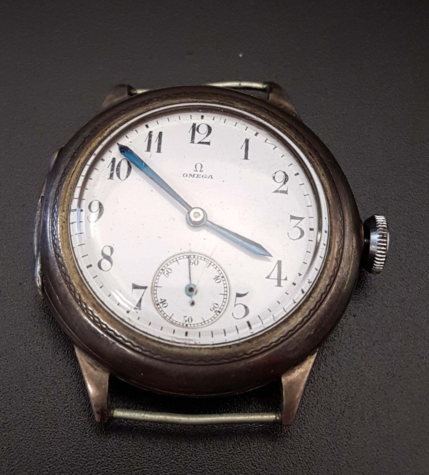 GENTLEMAN'S OMEGA WRISTWATCH circa 1915, the white enamel dial with Arabic numerals and subsidiary