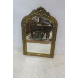 A CONTINENTAL GILT FRAME MIRROR,